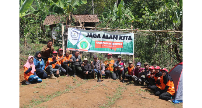 Hari Pohon Sedunia, BAZNAS JABAR Melakukan Aksi Tanam Pohon