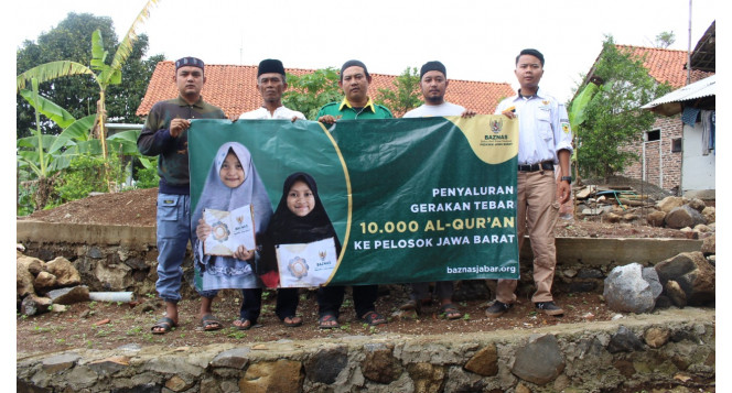 Penyaluran Bantuan Al-Qur'an Mushola Assayidi