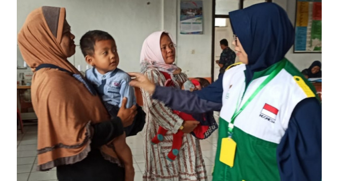 Layanan Aktif BAZNAS JABAR Melakukan Sosialisasi Kesehatan Ibu dan Anak Desa Nagarawangi