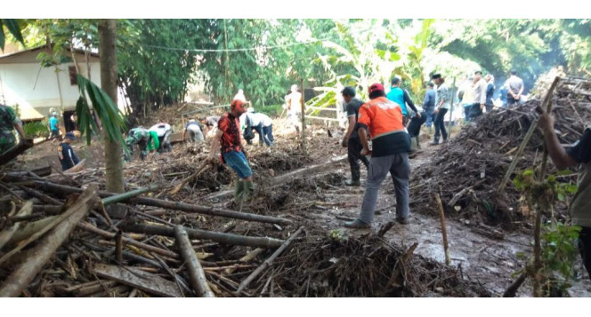 Aksi BAZNAS Tanggap Bencana Jabar, Pasca Musibah Banjir Sumedang