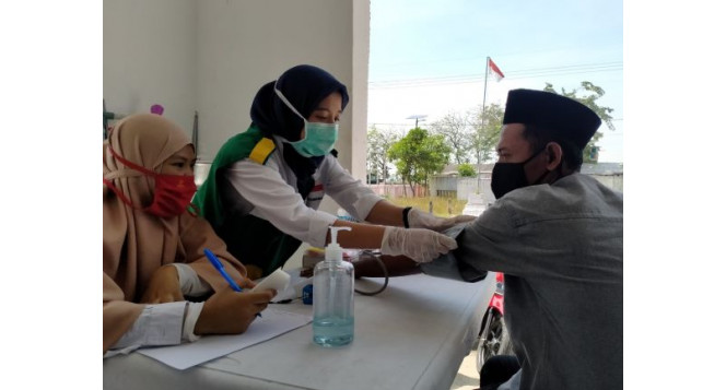 Layanan Kesehatan dari BAZNAS Jabar untuk Warga Sabajaya Karawang