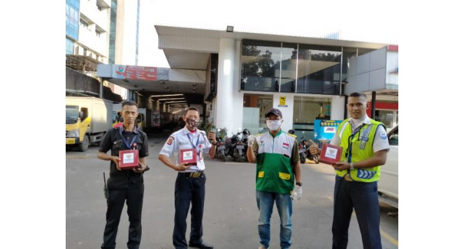 BAZNAS Jabar Salurkan 200 Bantuan Bagi Petugas Keamanan