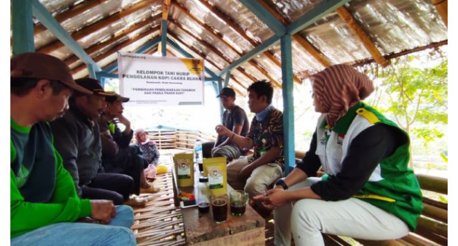 Dorong Kemajuan Ekonomi Petani Kopi, BAZNAS Jabar Salurkan Bantuan Modal Usaha