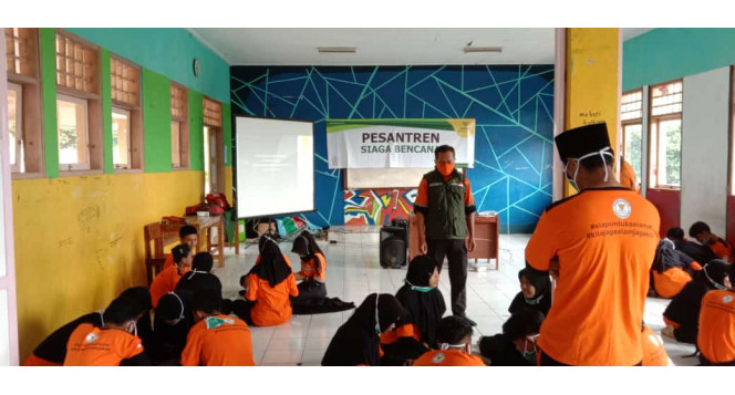 BTB Provinsi Jawa Barat Menyelenggarakan Pesantren Siaga Bencana