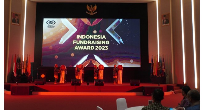 BAZNAS Jawa Barat Sabet Dua Penghargaan Bergengsi di Indonesia Fundraising Award