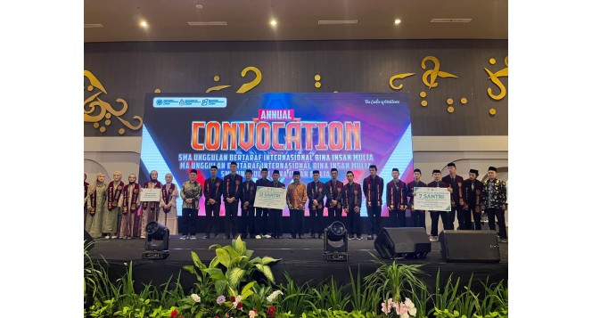 BAZNAS Jabar Salurkan Beasiswa Pendidikan ke Tunisia untuk Santri Bina Insan Mulia Cirebon