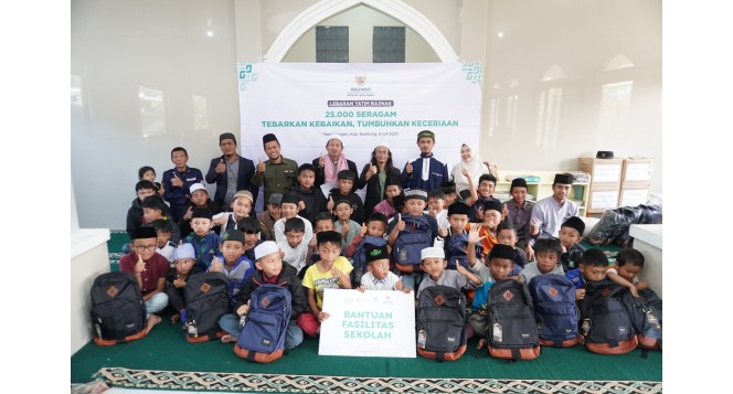 BAZNAS Jabar Berbagi Kebahagiaan Lebaran Yatim di Pesantren Tahfidz Quran Al Muqarrabun, Pangalengan